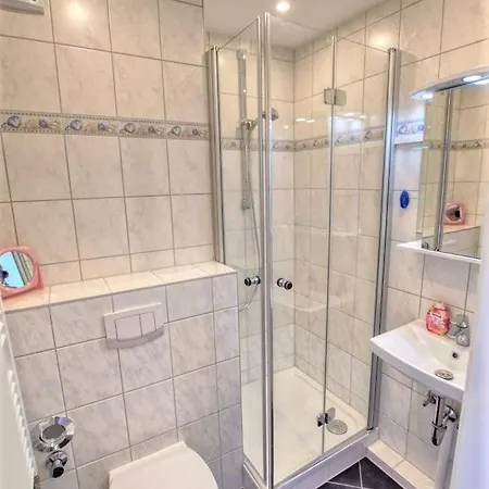- Haus C, App 0c0405